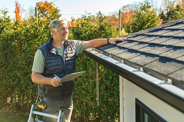 Professional Roof Repair technician working in Toulon, IL